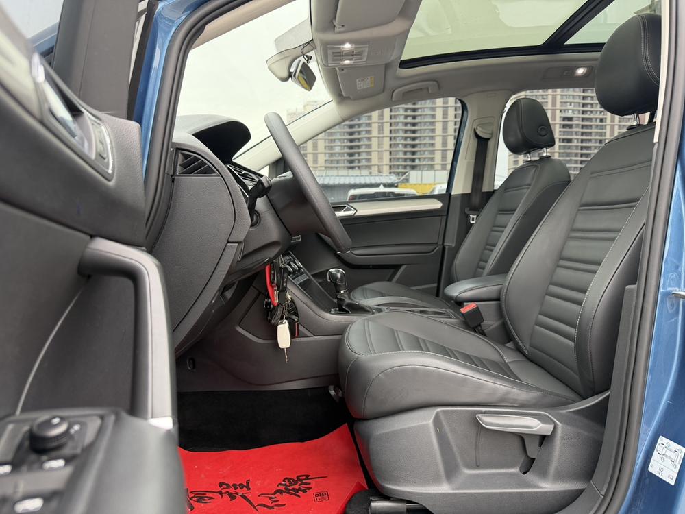 Volkswagen Touran L