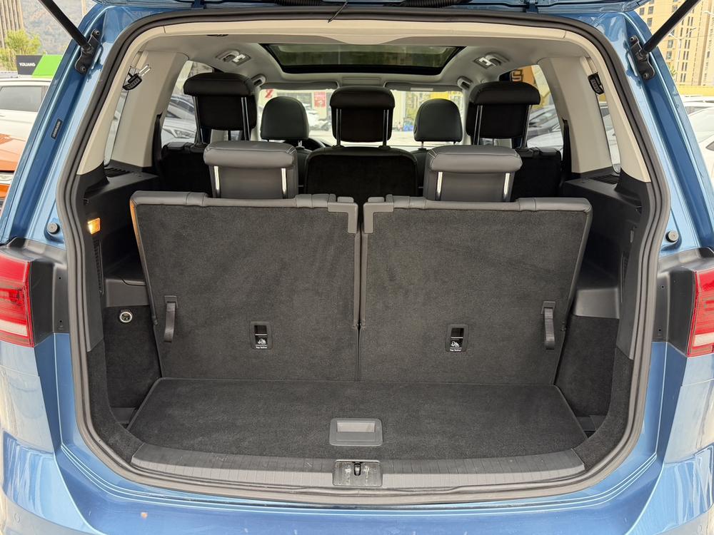Volkswagen Touran L