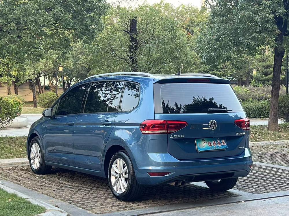 Volkswagen Touran L