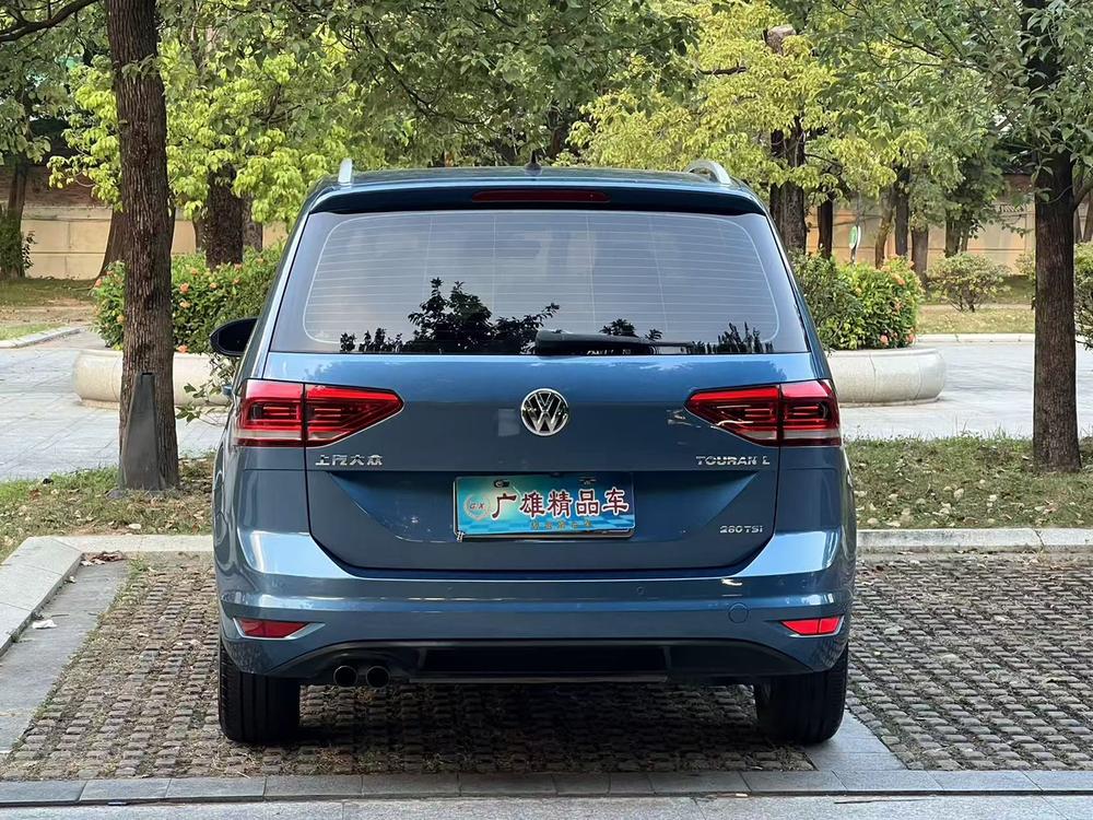 Volkswagen Touran L