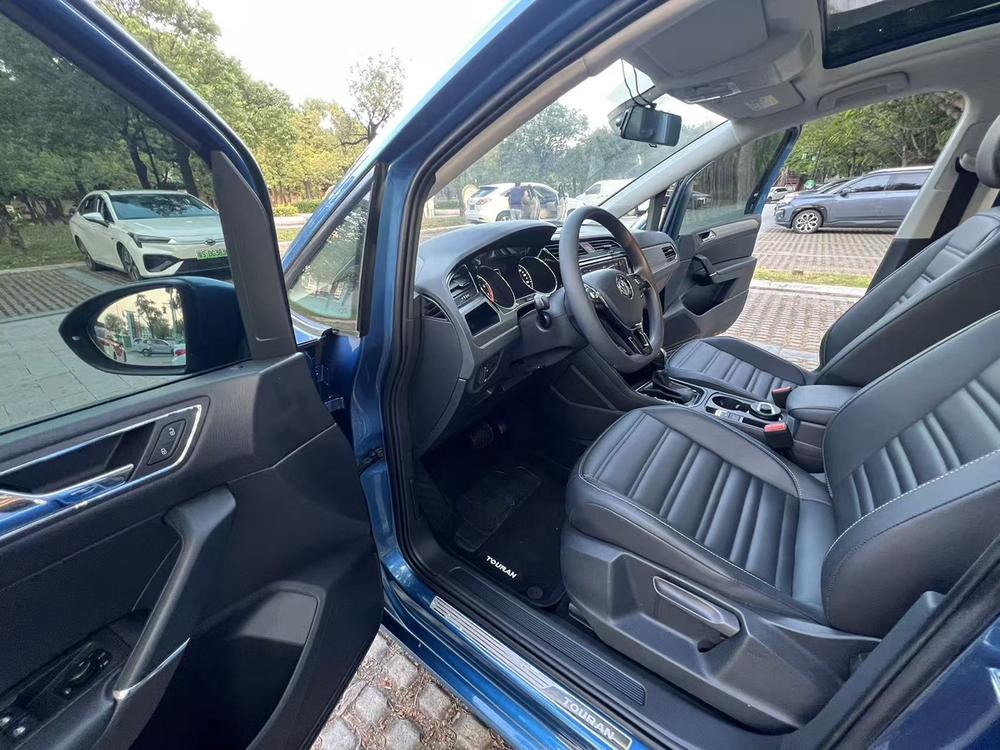Volkswagen Touran L