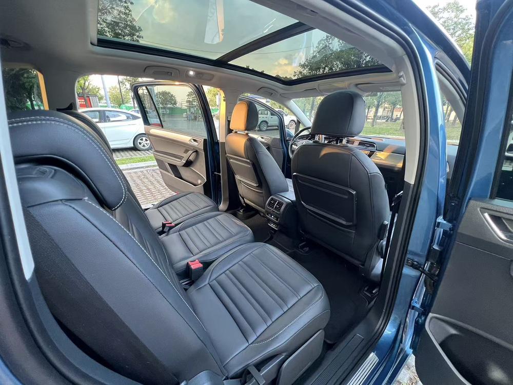 Volkswagen Touran L
