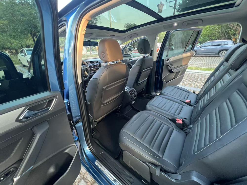 Volkswagen Touran L