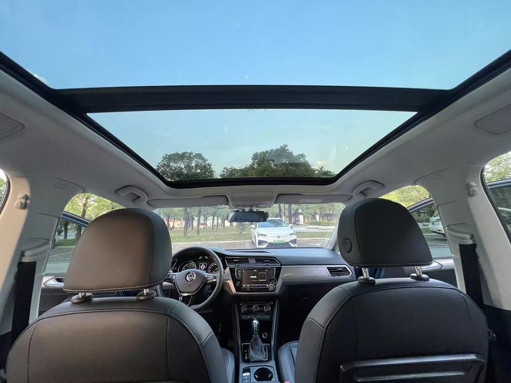 Volkswagen Touran L
