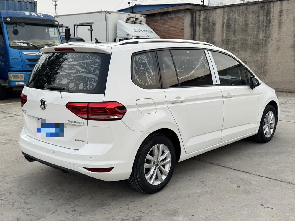 Volkswagen Touran L