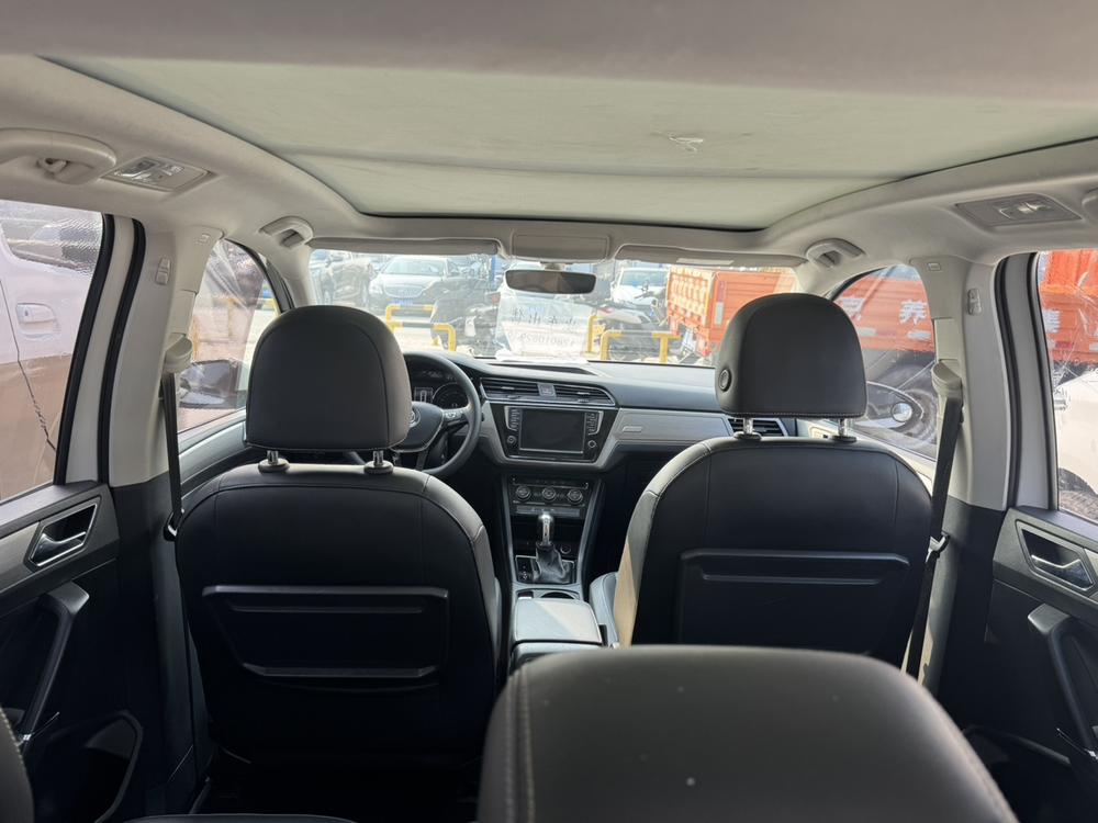 Volkswagen Touran L