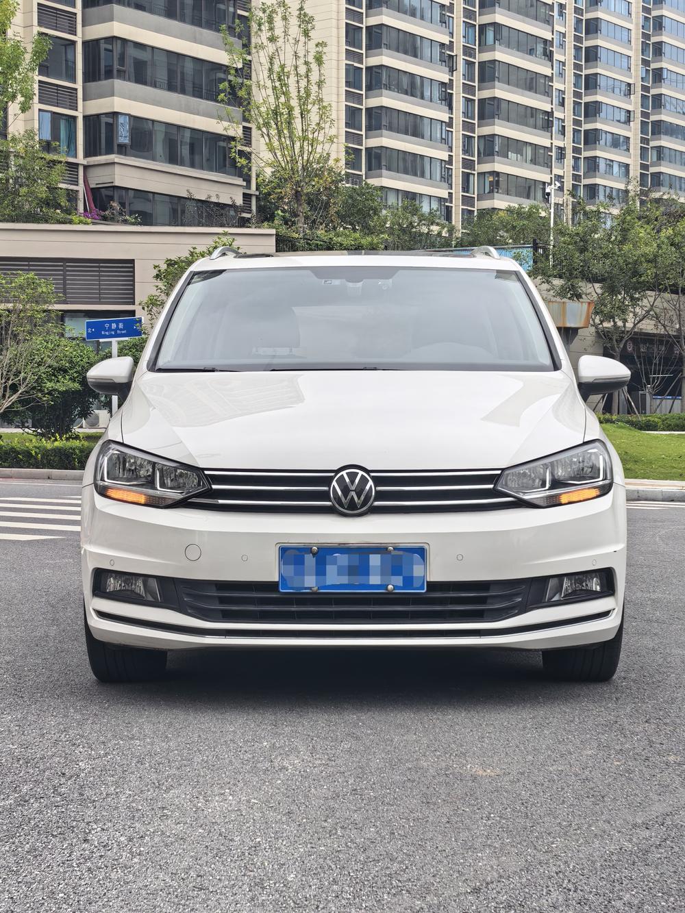 Volkswagen Touran L