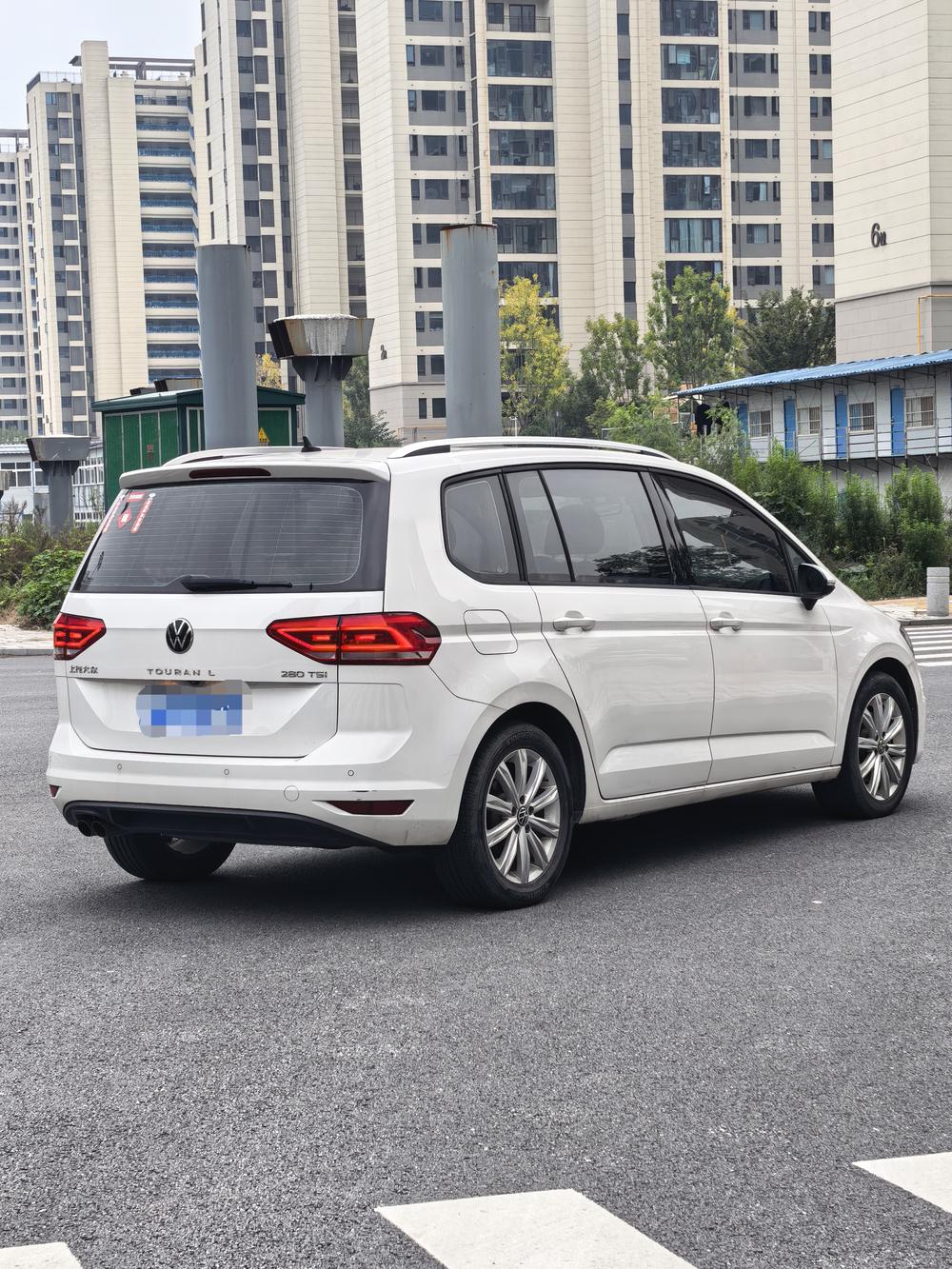Volkswagen Touran L