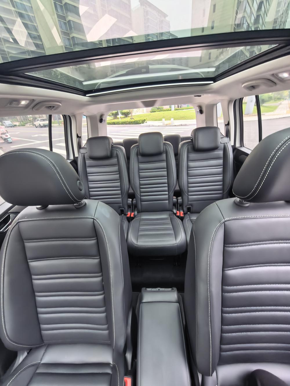 Volkswagen Touran L