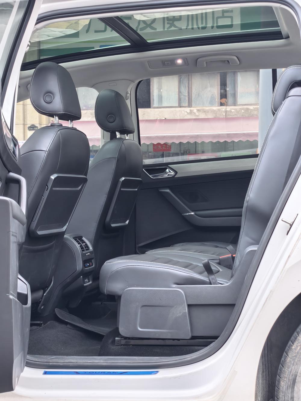 Volkswagen Touran L
