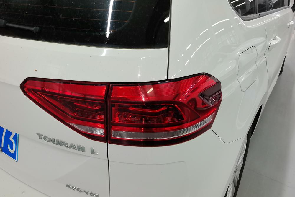 Volkswagen Touran L