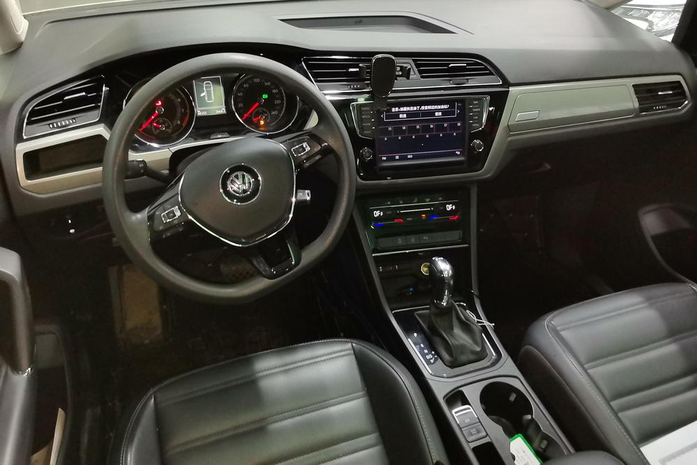 Volkswagen Touran L