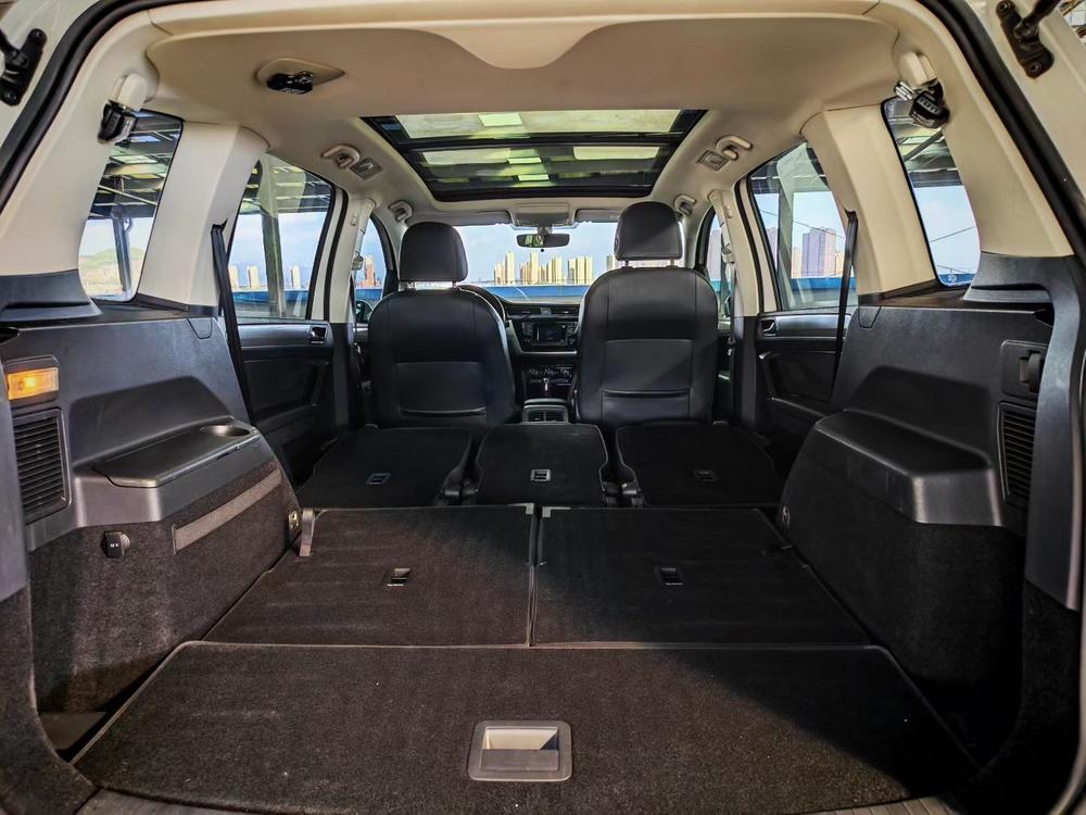 Volkswagen Touran L