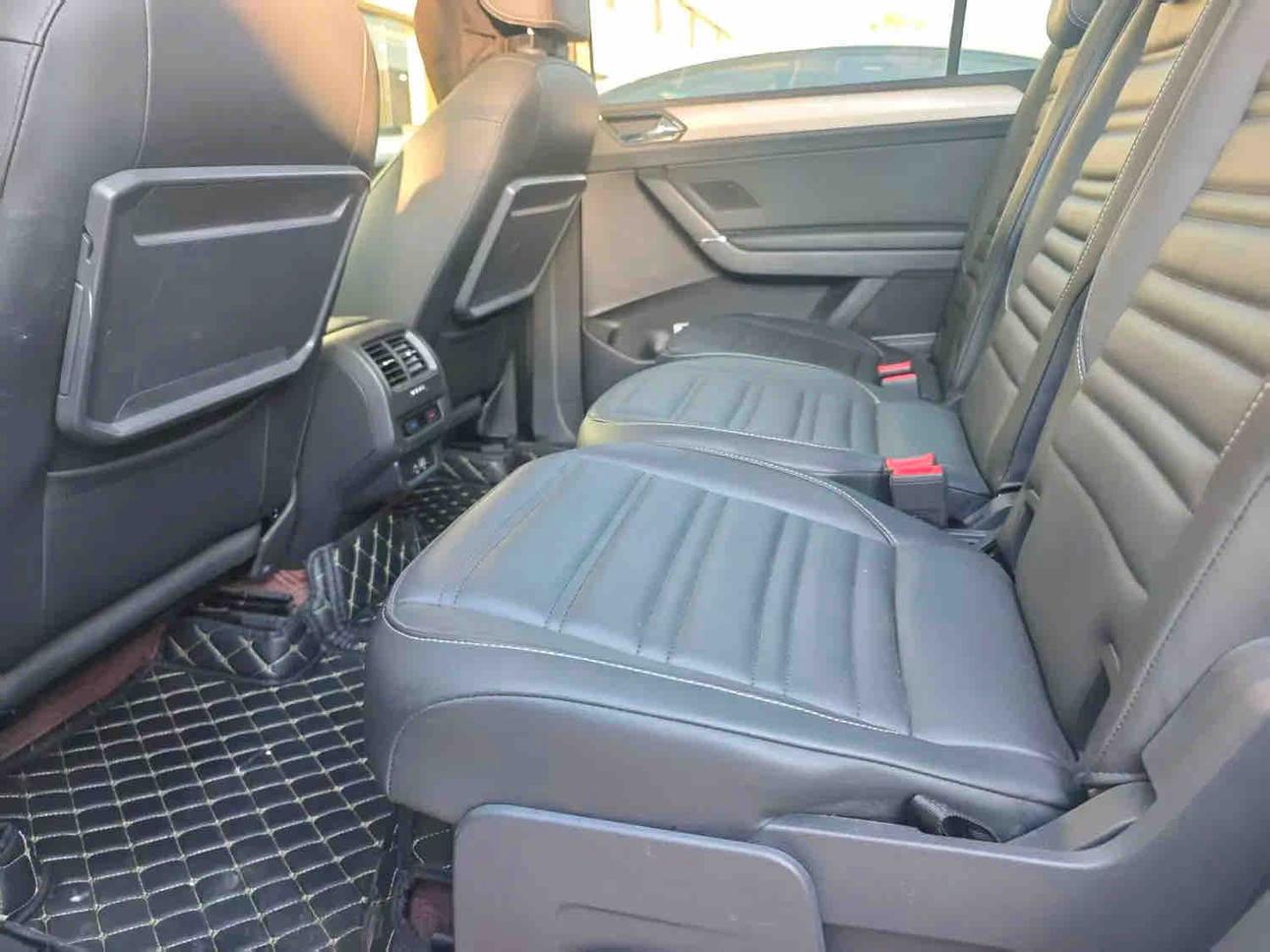 Volkswagen Touran L