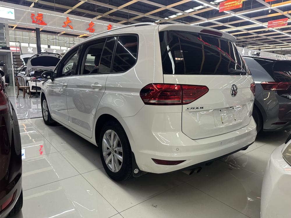 Volkswagen Touran L