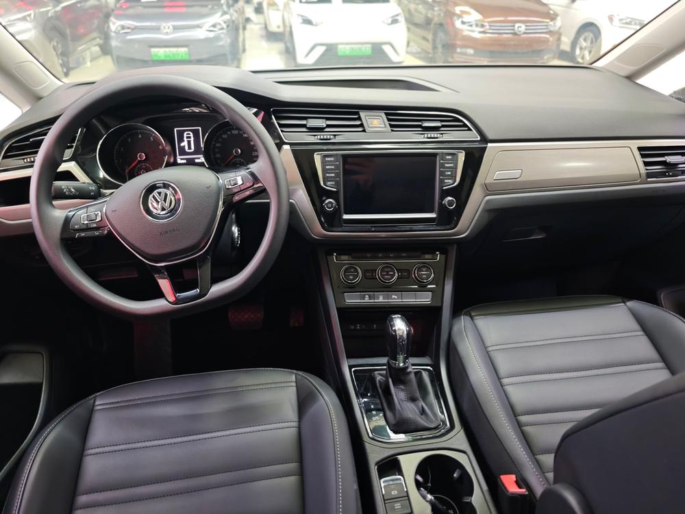 Volkswagen Touran L