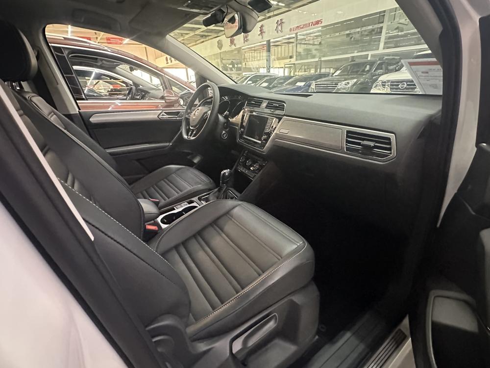 Volkswagen Touran L