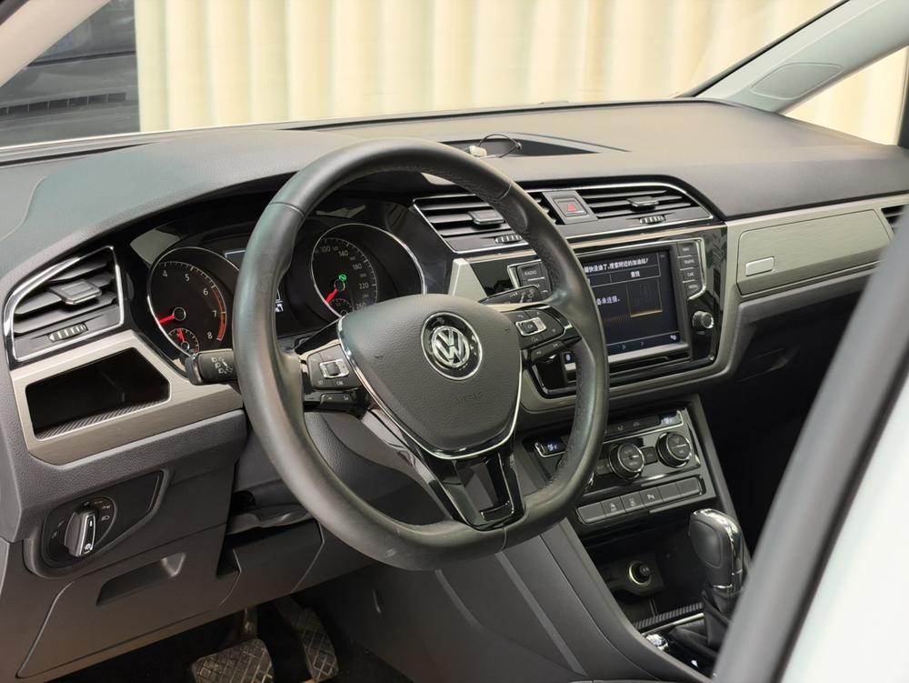 Volkswagen Touran L