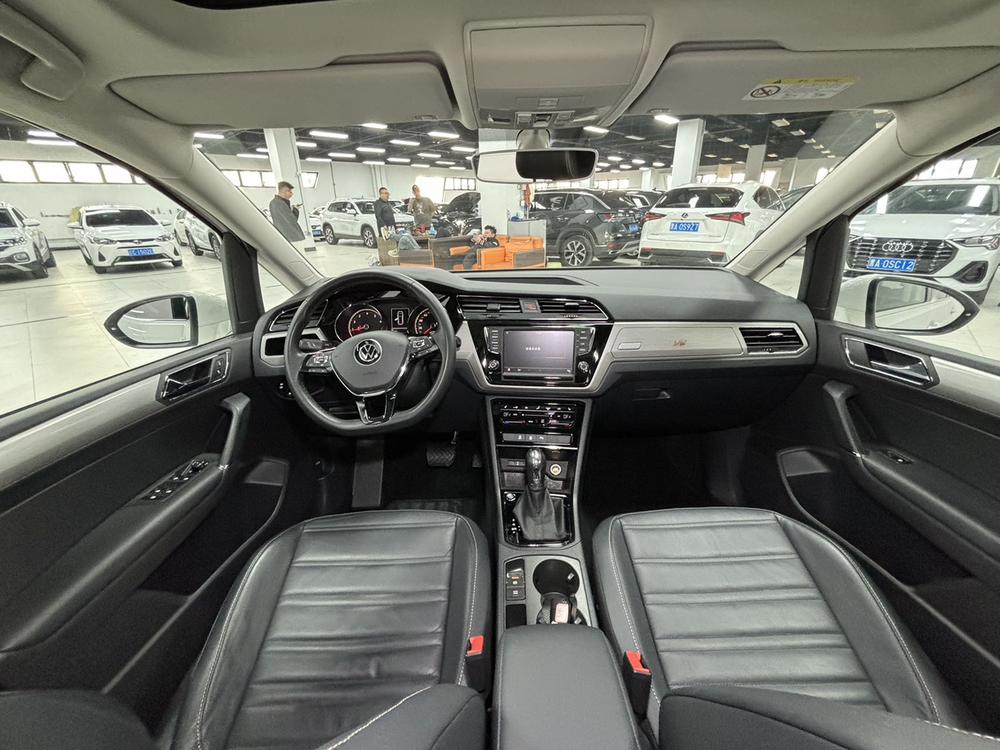 Volkswagen Touran L