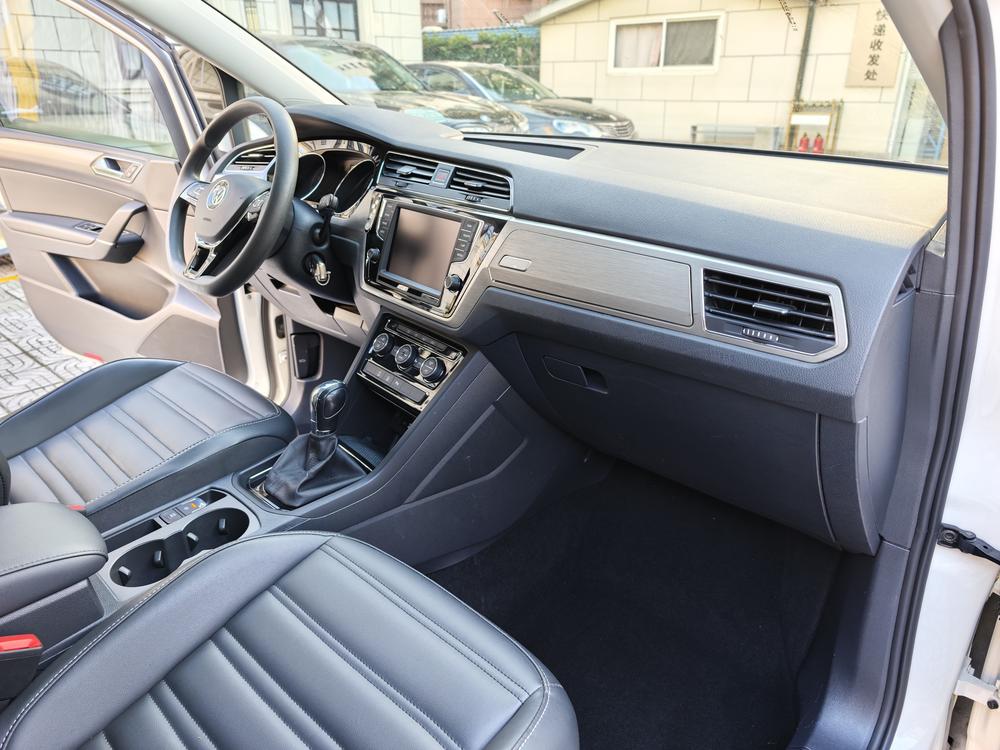 Volkswagen Touran L