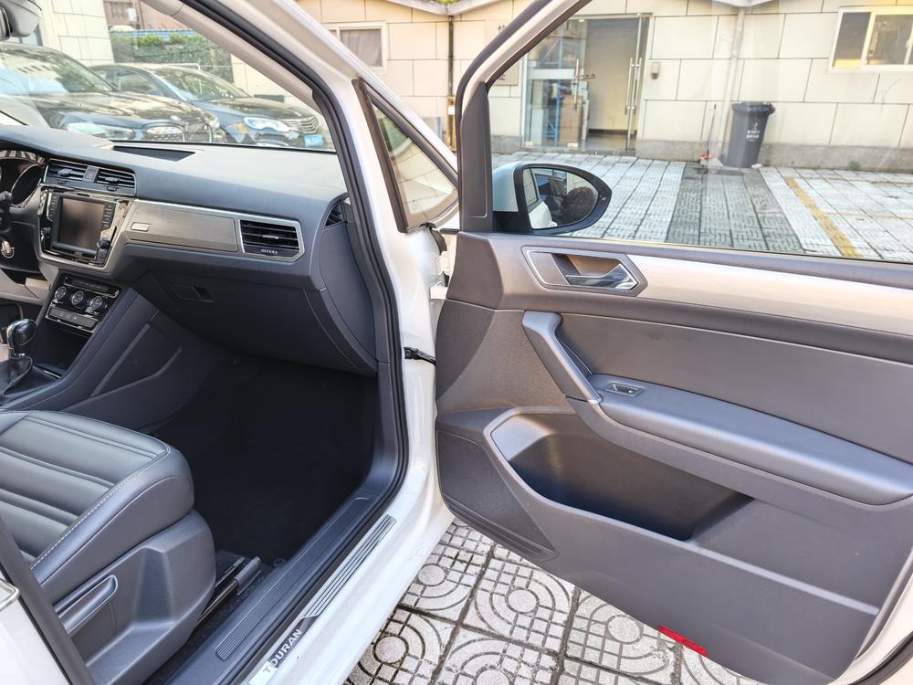 Volkswagen Touran L