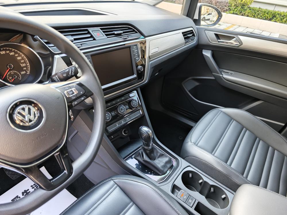 Volkswagen Touran L