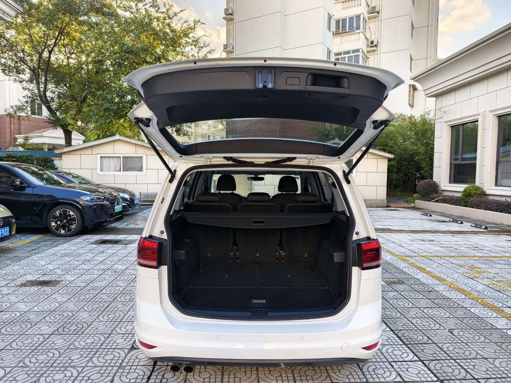 Volkswagen Touran L