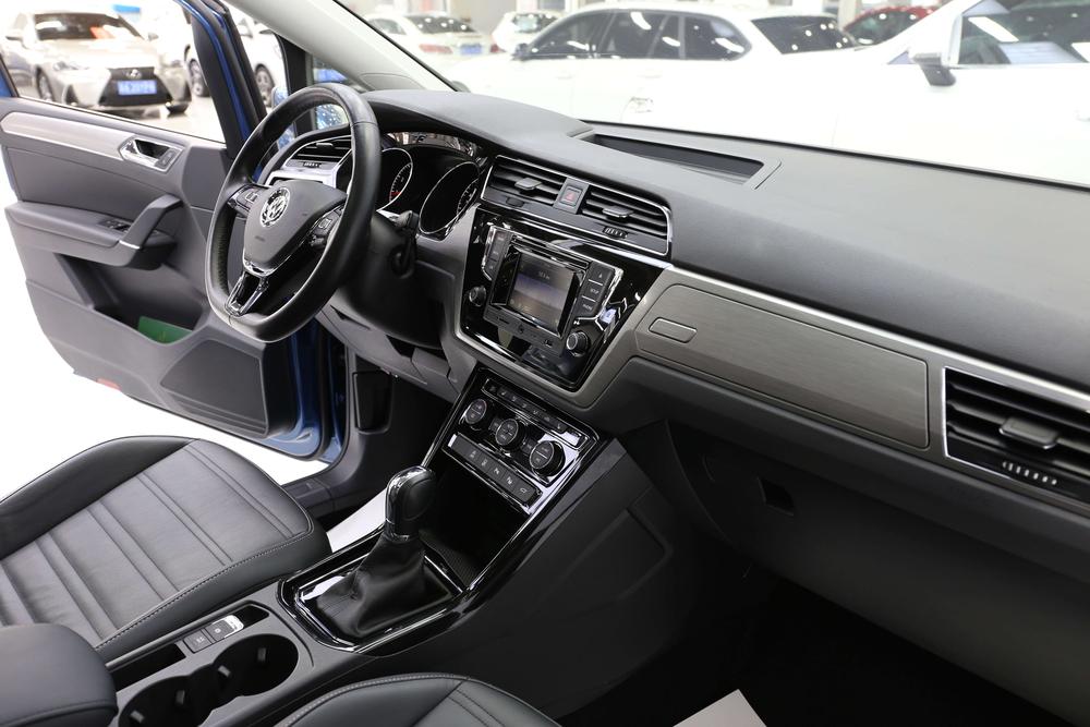 Volkswagen Touran L