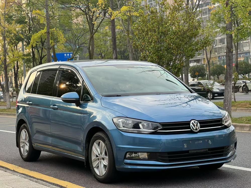 Volkswagen Touran L