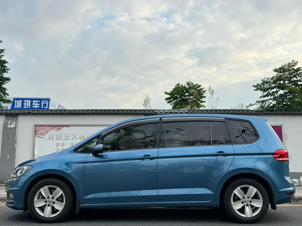 Volkswagen Touran L