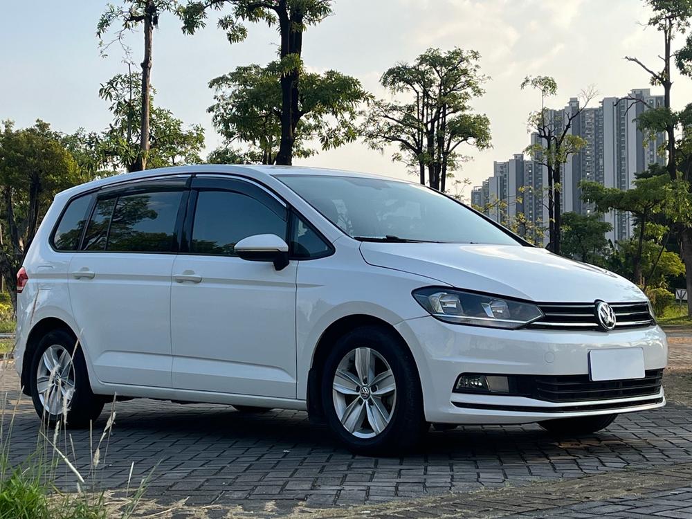 Volkswagen Touran L