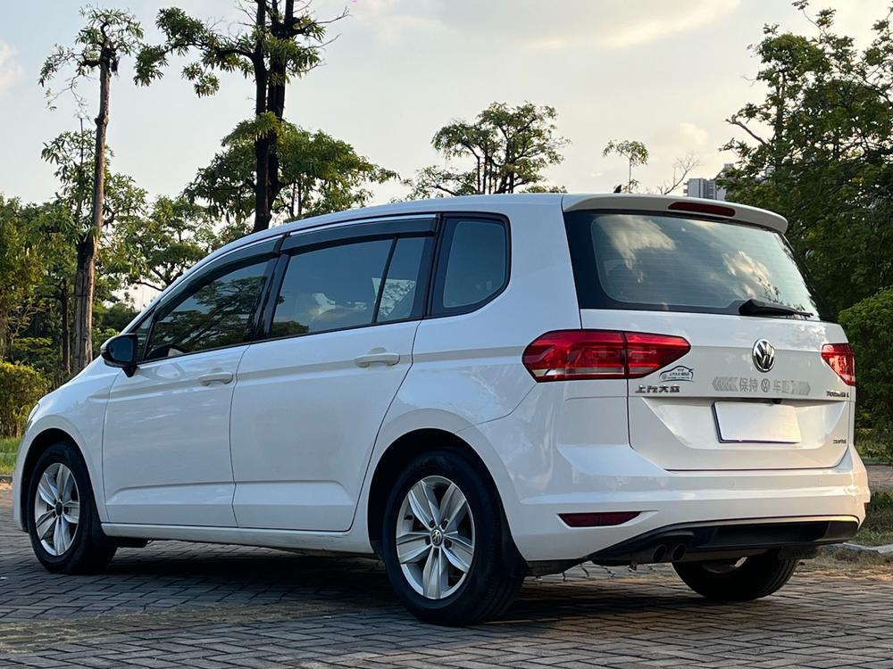 Volkswagen Touran L