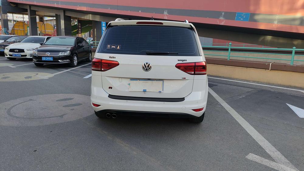 Volkswagen Touran L