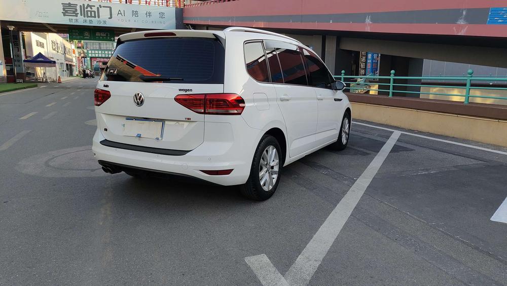 Volkswagen Touran L