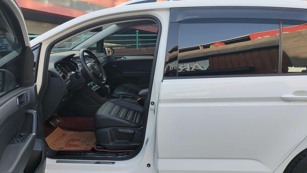 Volkswagen Touran L