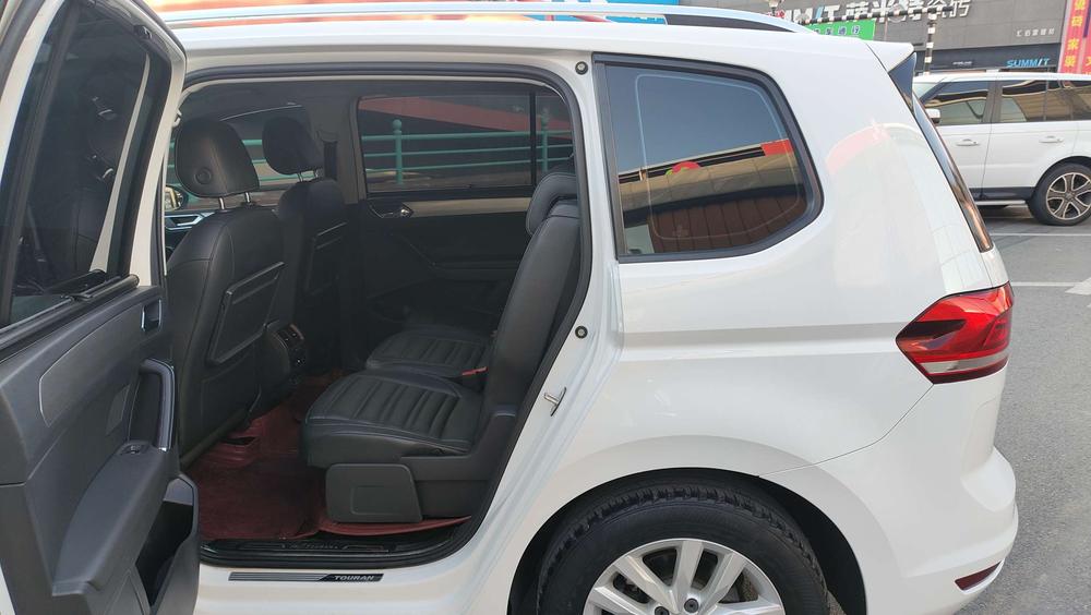 Volkswagen Touran L