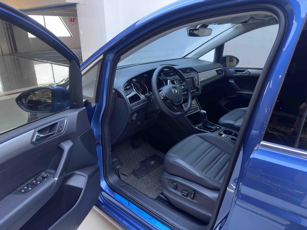 Volkswagen Touran L