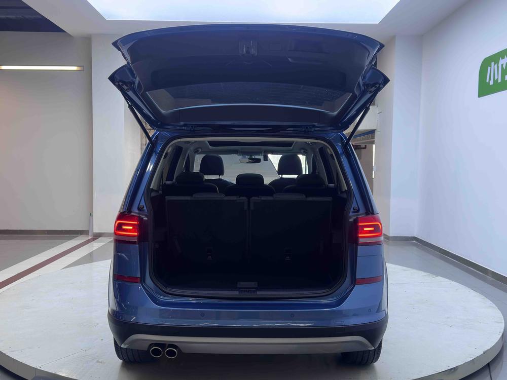 Volkswagen Touran L