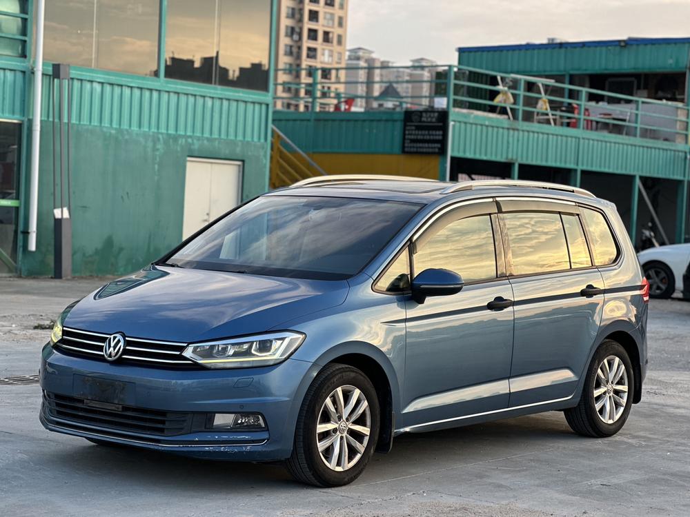 Volkswagen Touran L