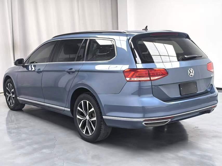 Volkswagen Variant