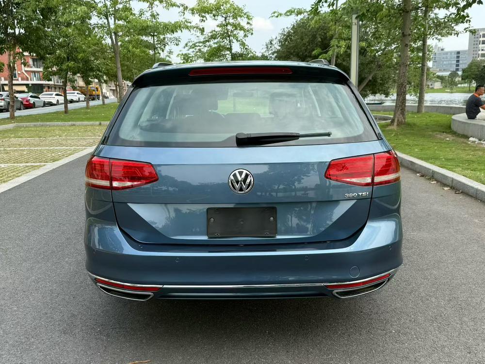Volkswagen Variant
