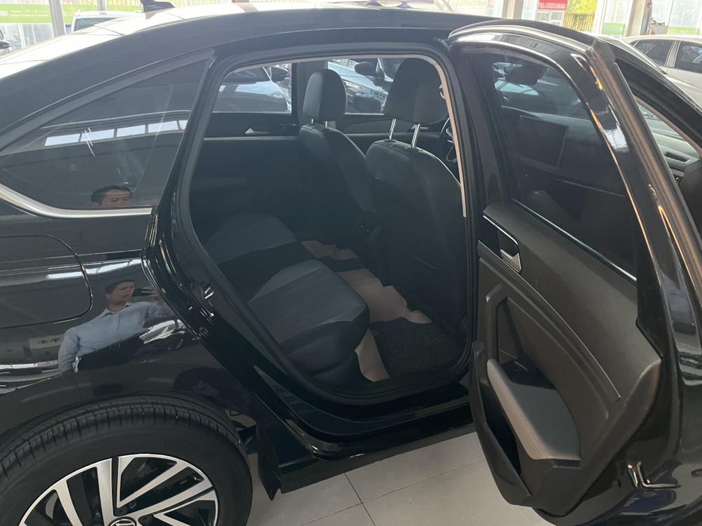 Volkswagen Viloran