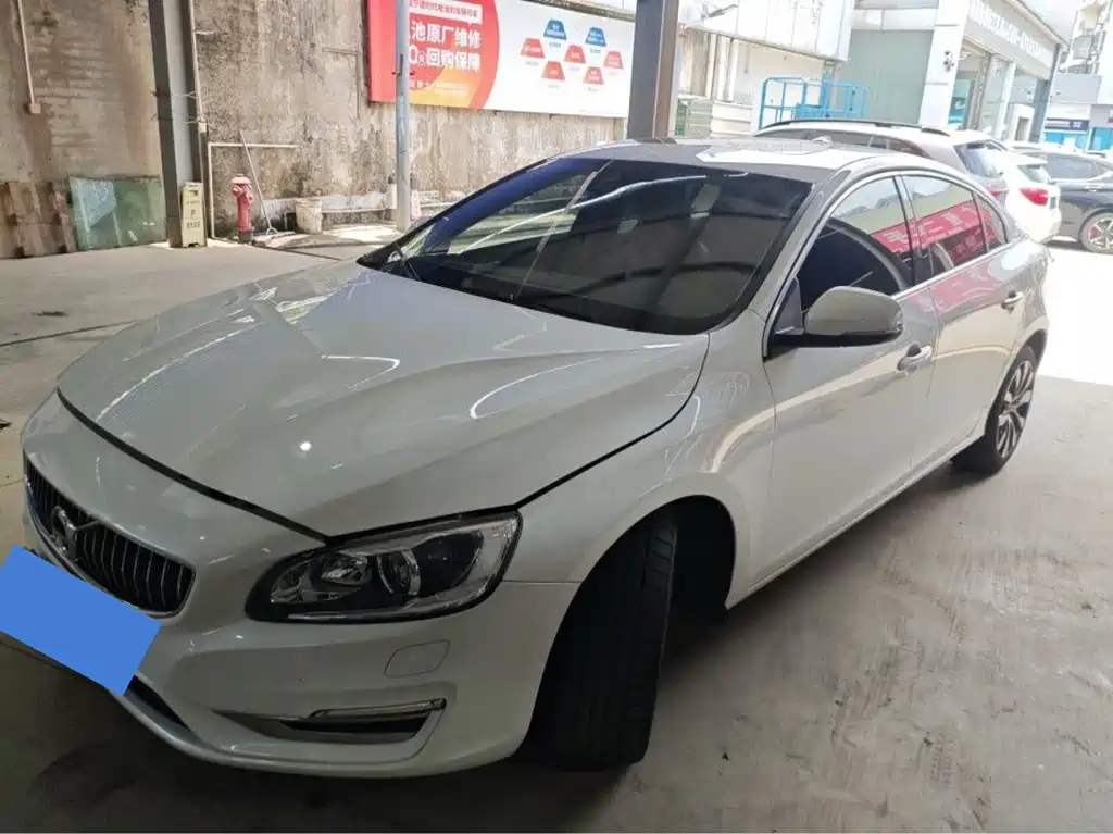 Volvo S60