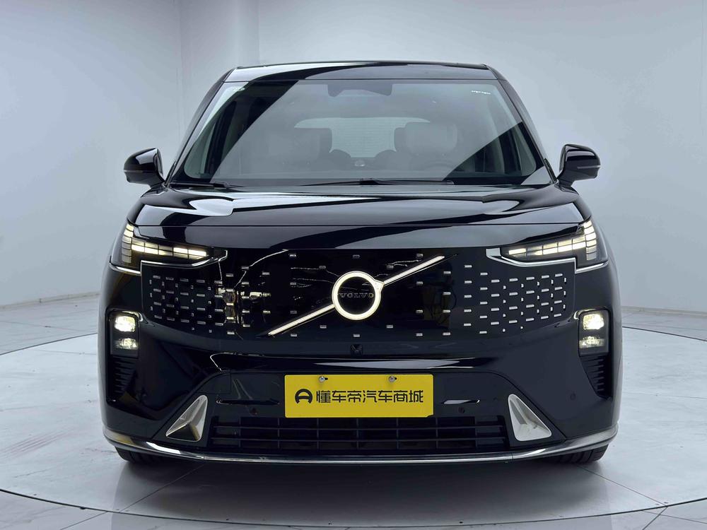 Volvo Volvo EM90