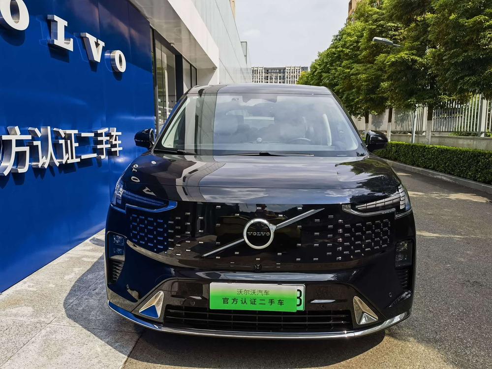 Volvo Volvo EM90