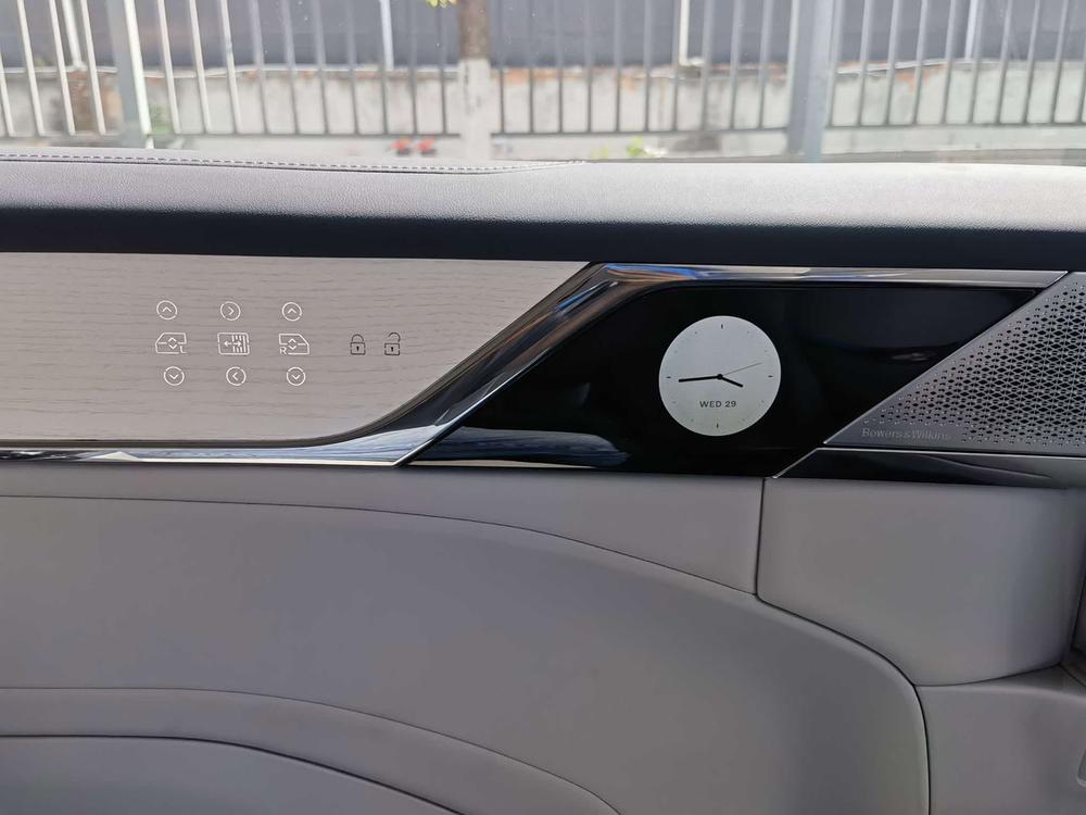Volvo Volvo EM90