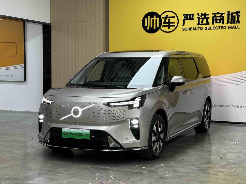 Volvo Volvo EM90
