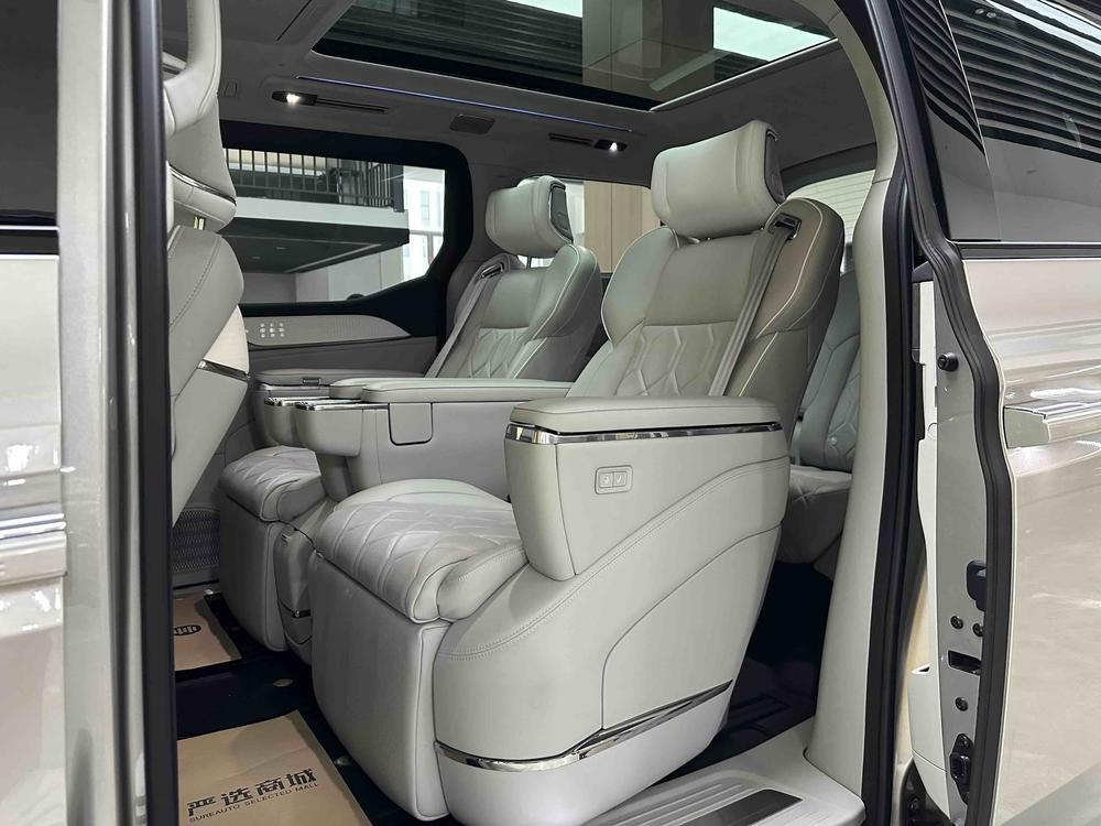 Volvo Volvo EM90