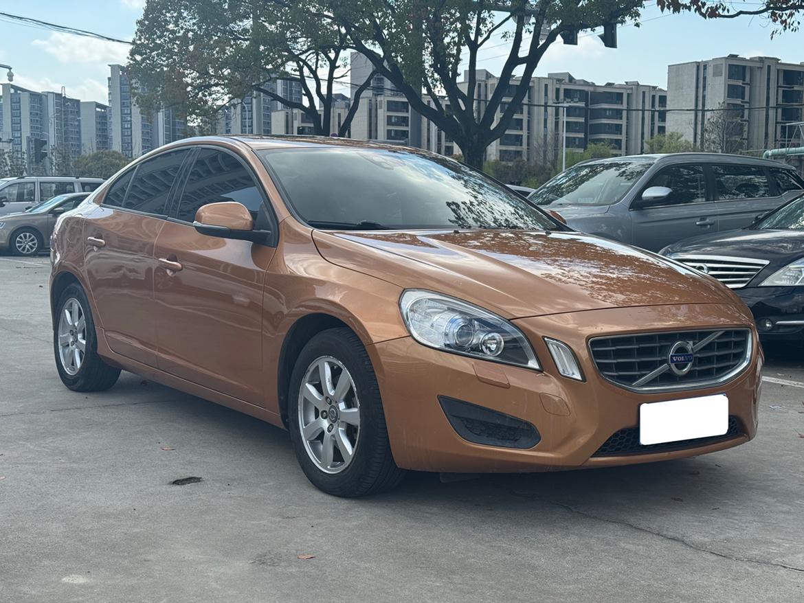 Volvo Volvo S60 (Import)