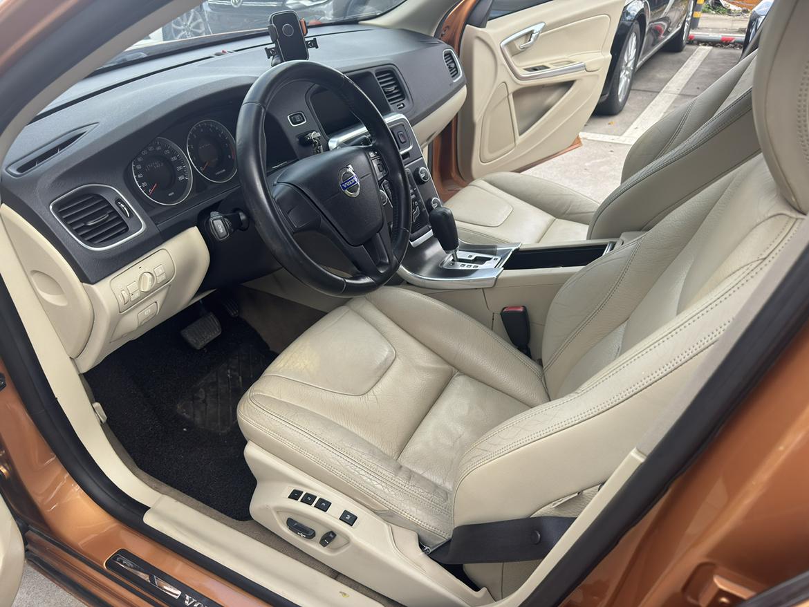Volvo Volvo S60 (Import)